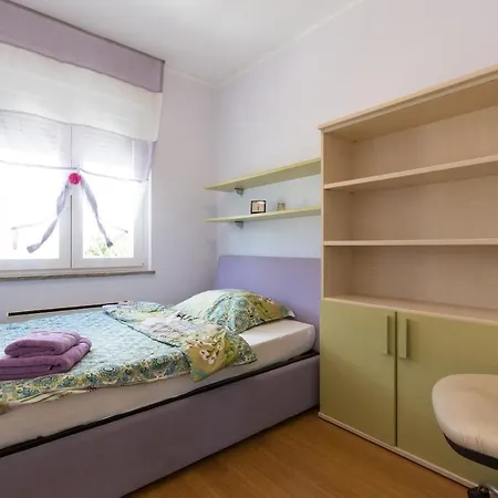 Lägenhet Sara S Predivnim Pogledom Na *