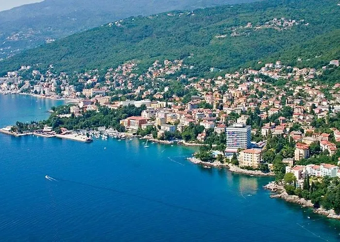 Apartment Sara S Predivnim Pogledom Na Matulji
